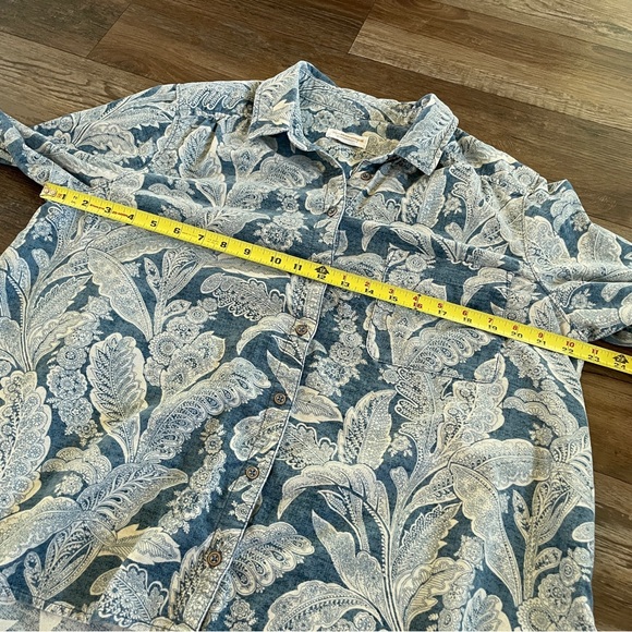 Anthropologie Pilcro Blue and White Button Down Shirt - Picture 8 of 11